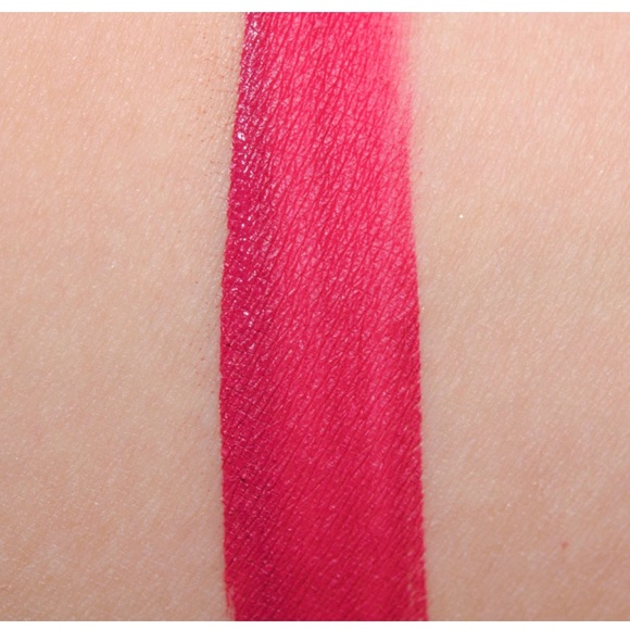 BNIB Two Faced Melted Matte Lipstick in Bend & Snap - Picture 3 of 3